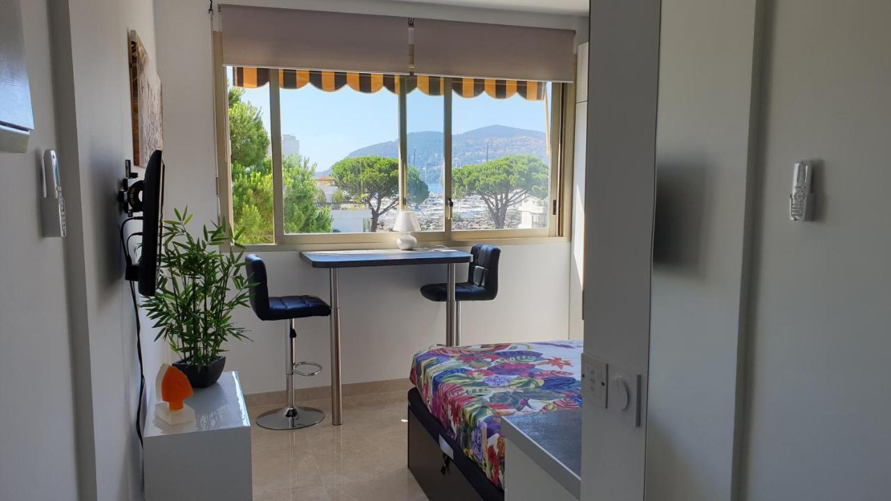 Garden And Beach Sea View Apartment Cannes Mandelieu エクステリア 写真