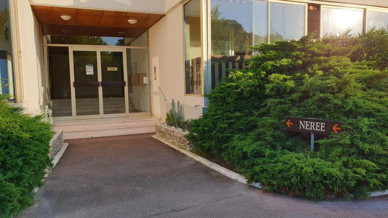 Garden And Beach Sea View Apartment Cannes Mandelieu エクステリア 写真